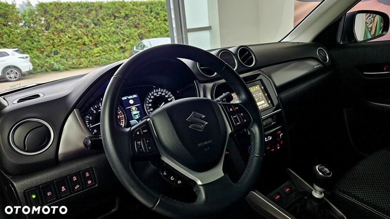 Suzuki Vitara - 10