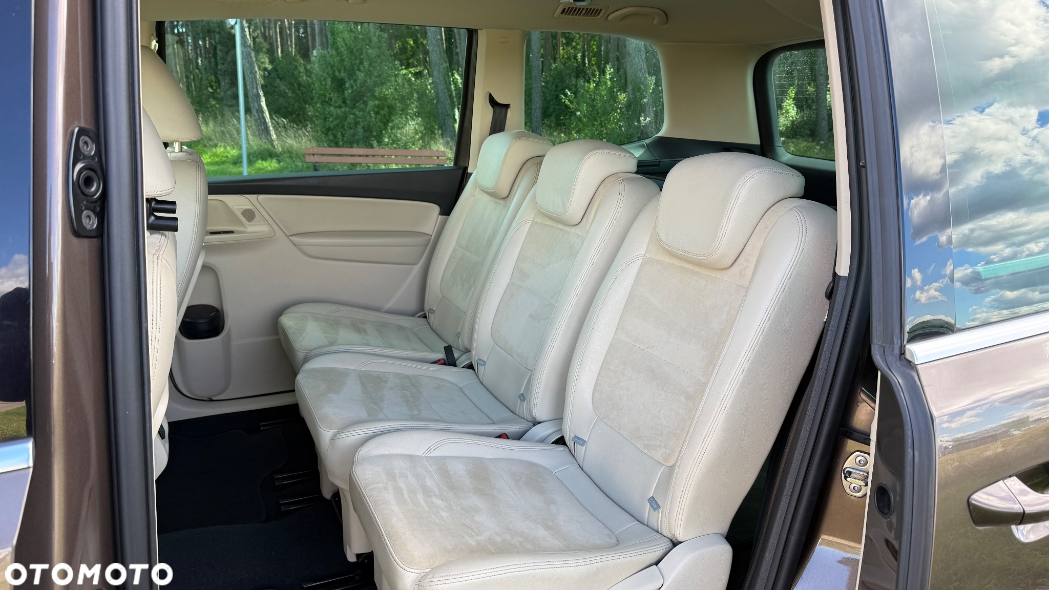 Volkswagen Sharan 2.0 TDI Comfortline DSG - 11