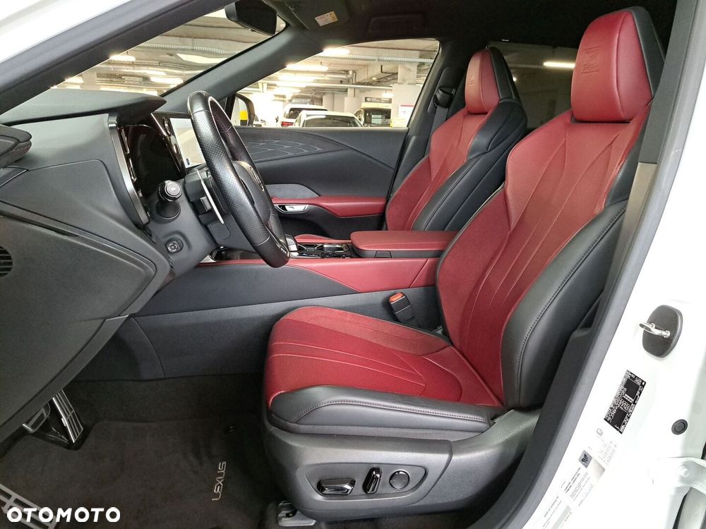 Lexus RX - 12