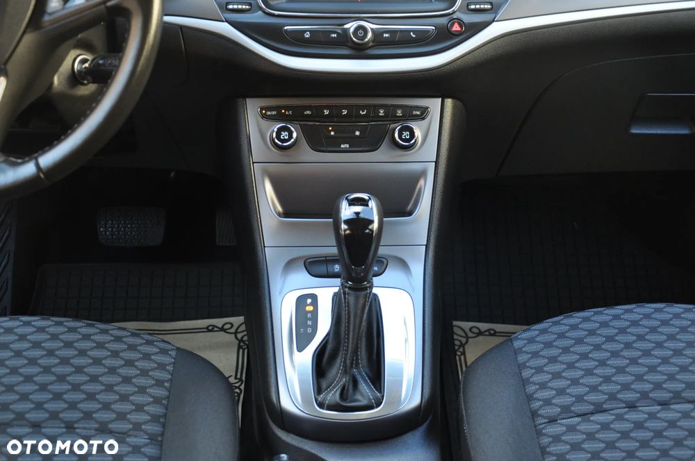 Opel Astra 1.4 T Dynamic S&S - 13