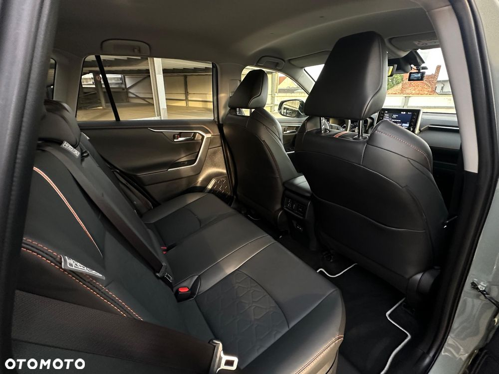 Toyota RAV4 - 14