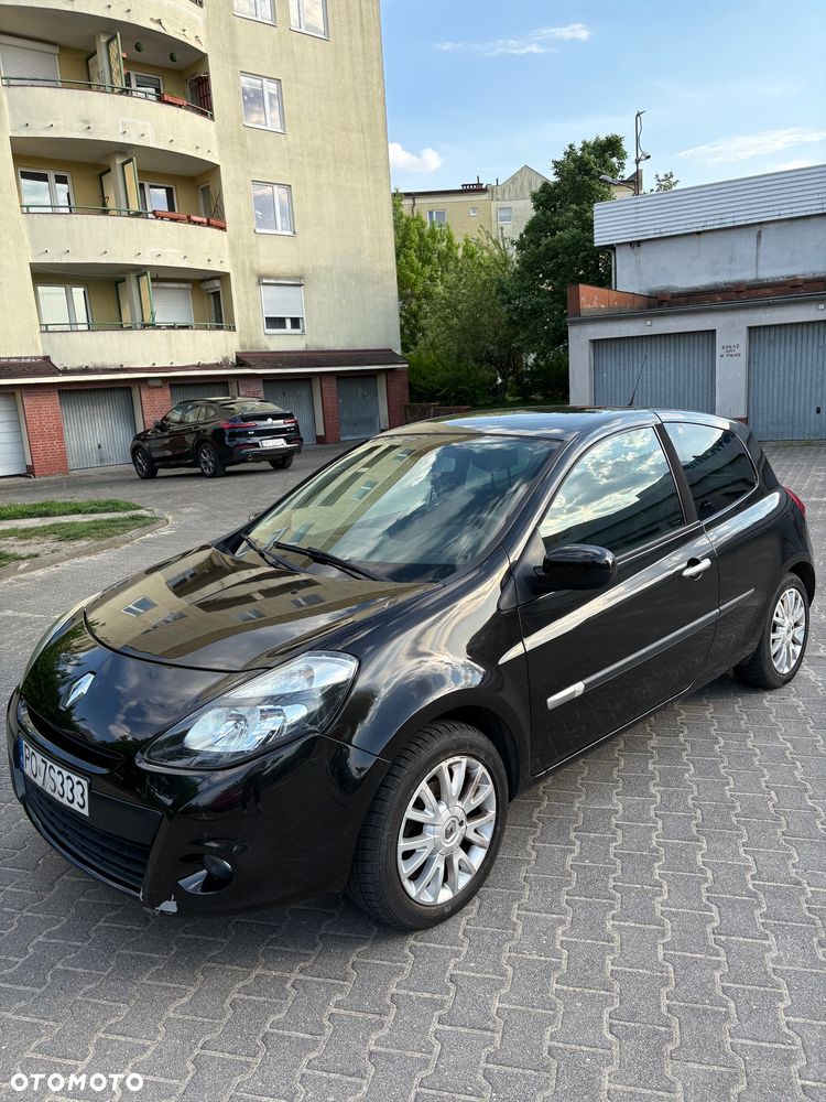 Renault Clio 1.5 dCi ESP Initiale - 1