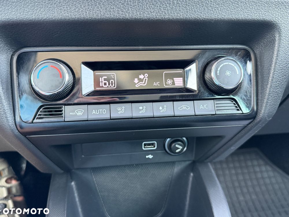 Skoda Fabia 1.0 TSI Style - 28