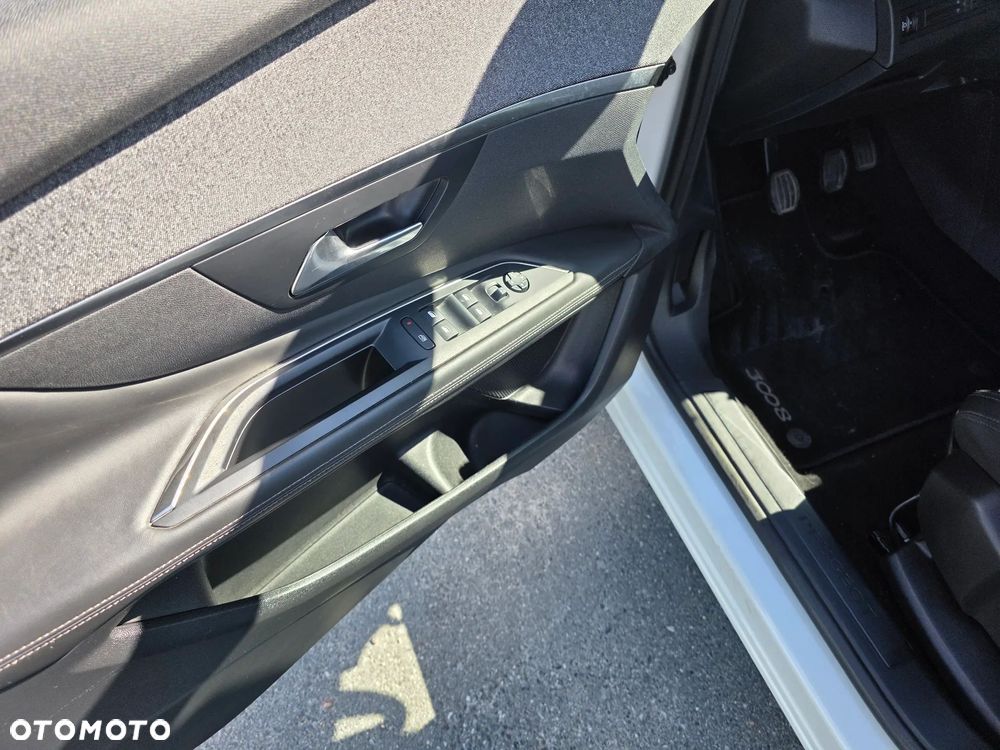 Peugeot 3008 1.2 PureTech Style - 10