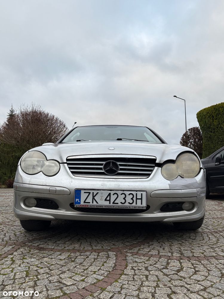 Mercedes-Benz Klasa C 200 Kompressor Sportcoupe - 3