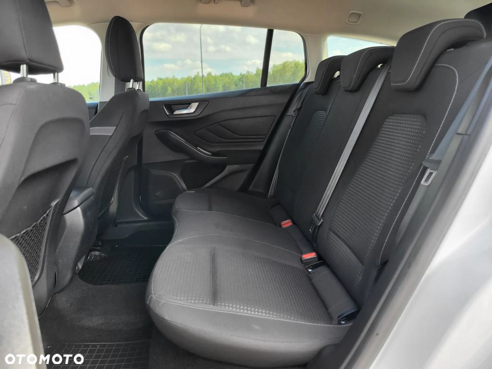 Ford Focus 1.5 EcoBlue SCR Connected - 17