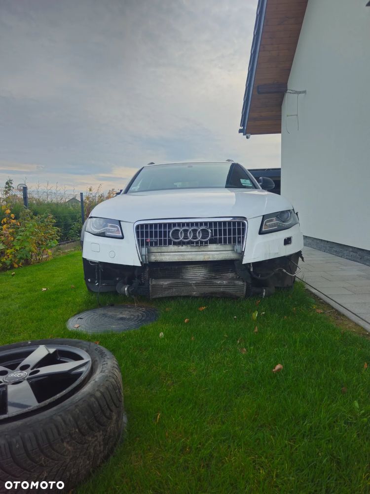 Audi A4 Allroad 2.0 TDI Quattro - 8