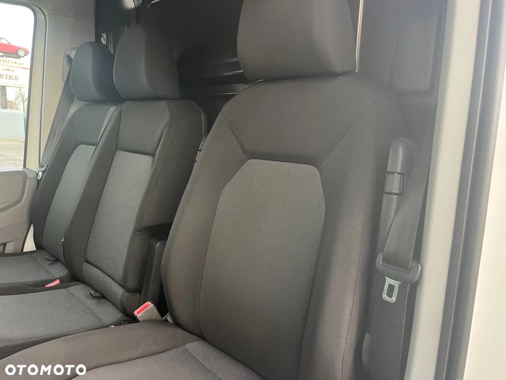 Volkswagen Crafter - 24