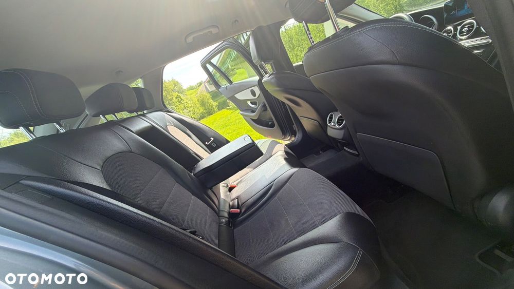 Mercedes-Benz Klasa C 200 d 9G-TRONIC - 29