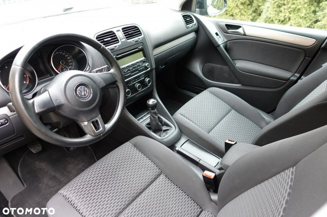 Volkswagen Golf - 12