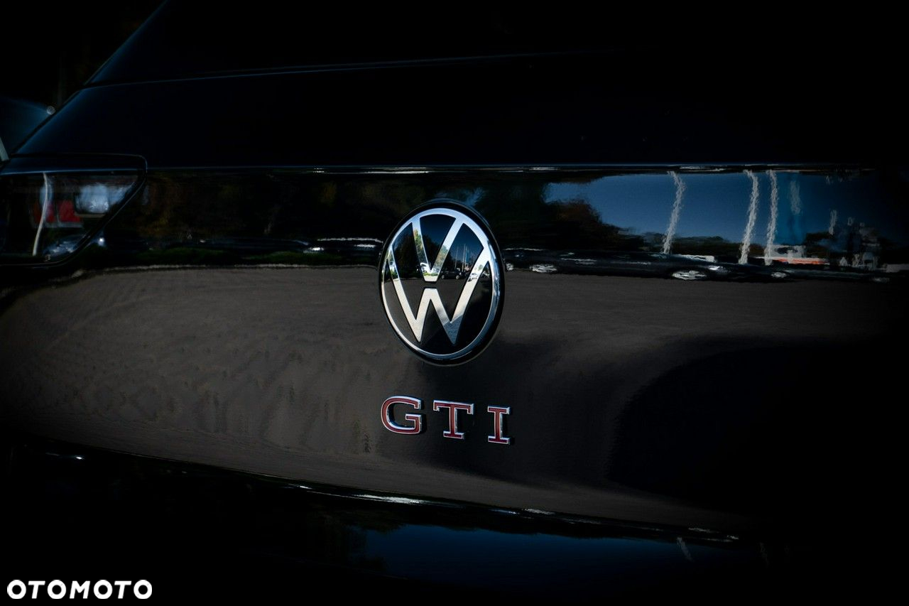 Volkswagen Golf - 12