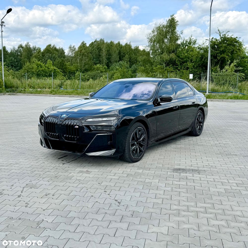 BMW Seria 7 M760e PHEV xDrive sport - 3