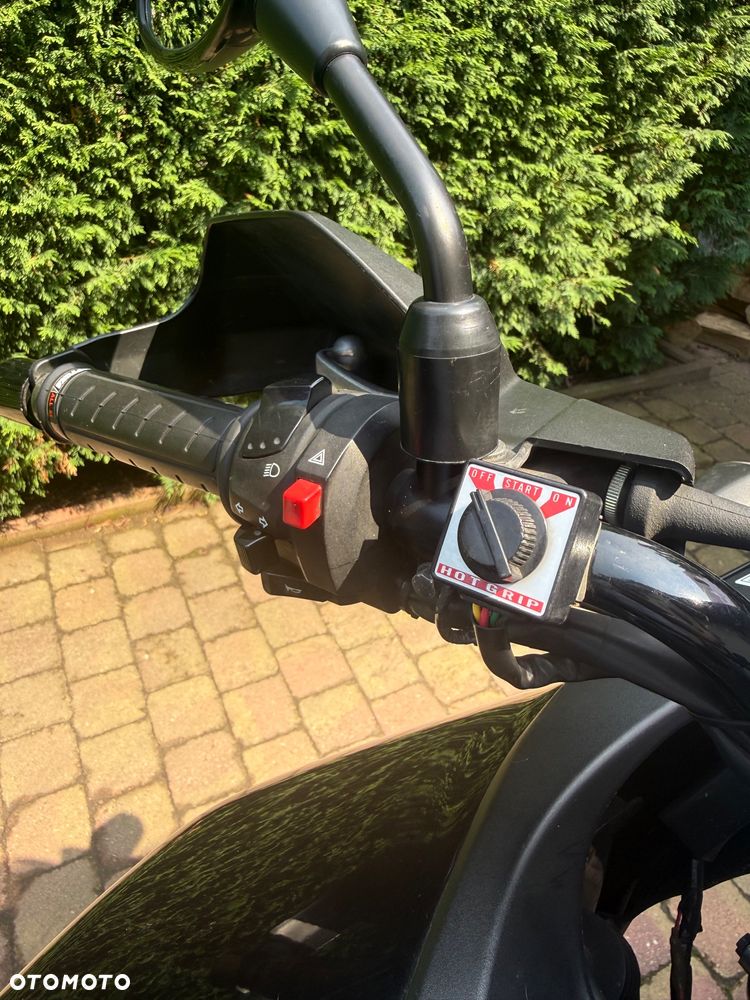 Suzuki V-STROM - 18