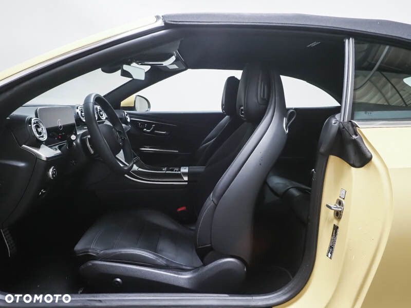 Mercedes-Benz CLE - 13