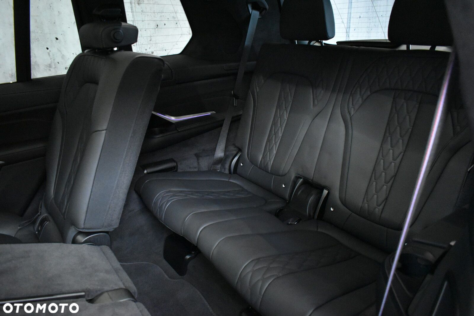 BMW X7 - 27
