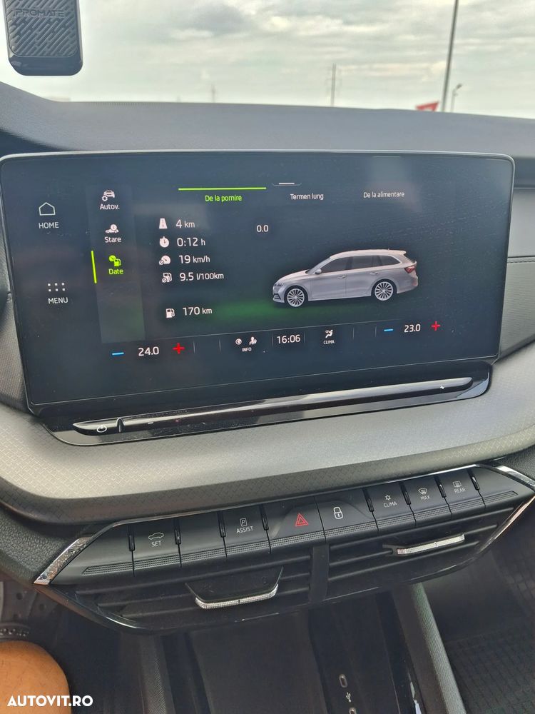 Skoda Octavia 2.0 TDI DSG Ambition - 1