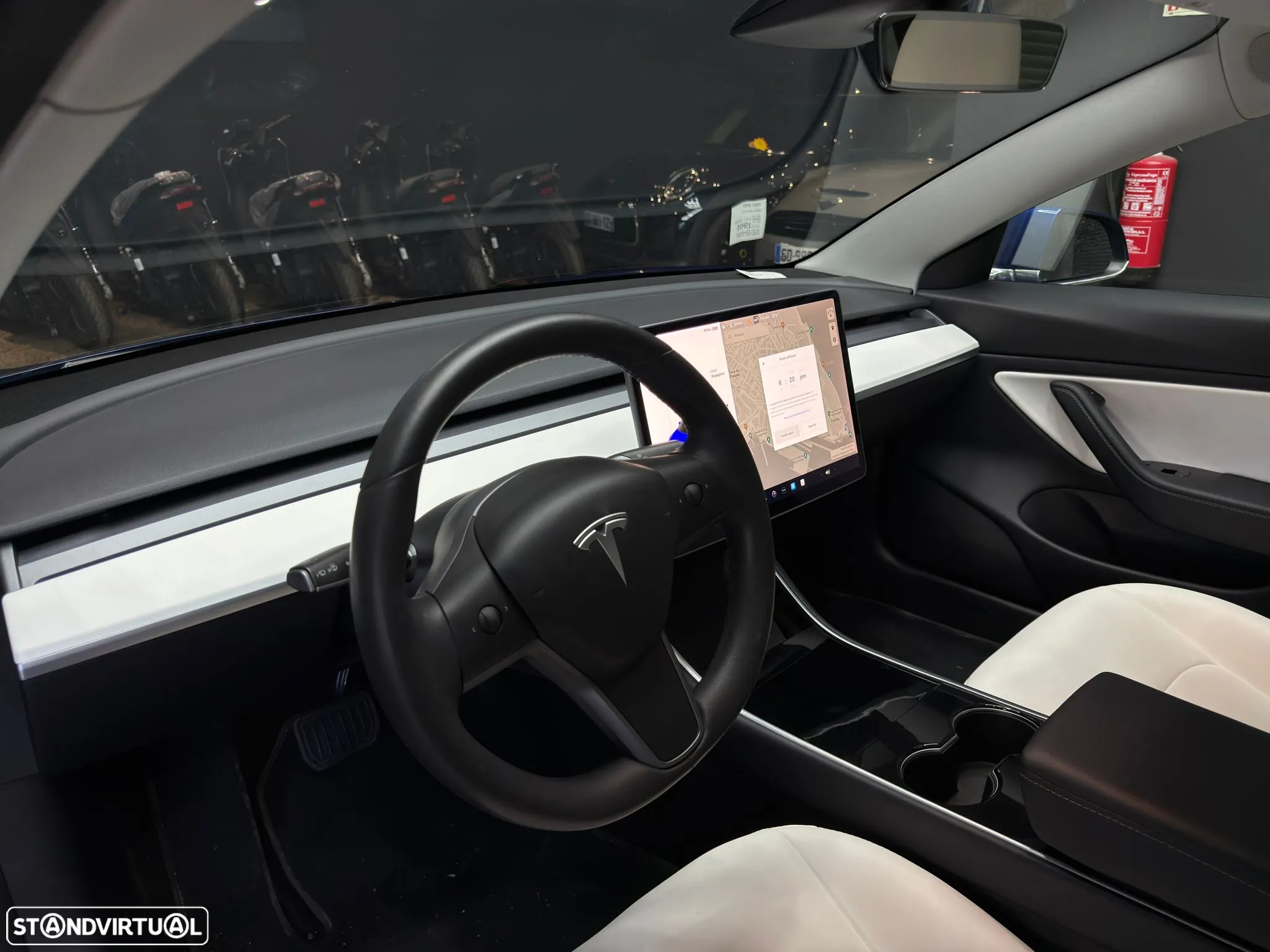 Tesla Model 3 Long-Range Dual Motor AWD - 16