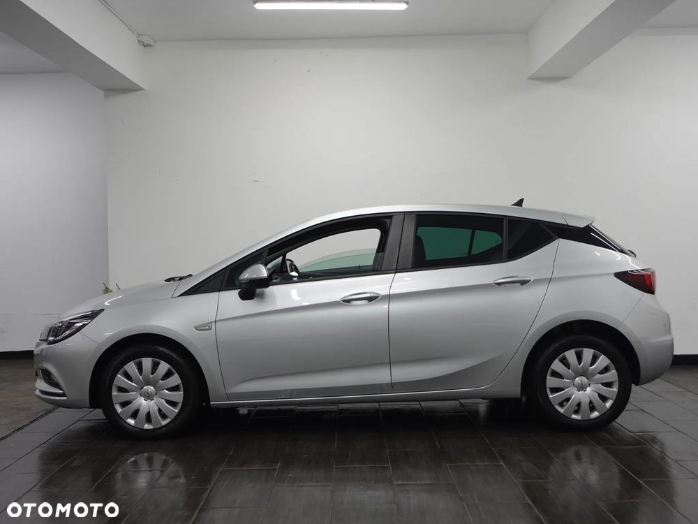 Opel Astra 1.6 D (CDTI) Dynamic - 4