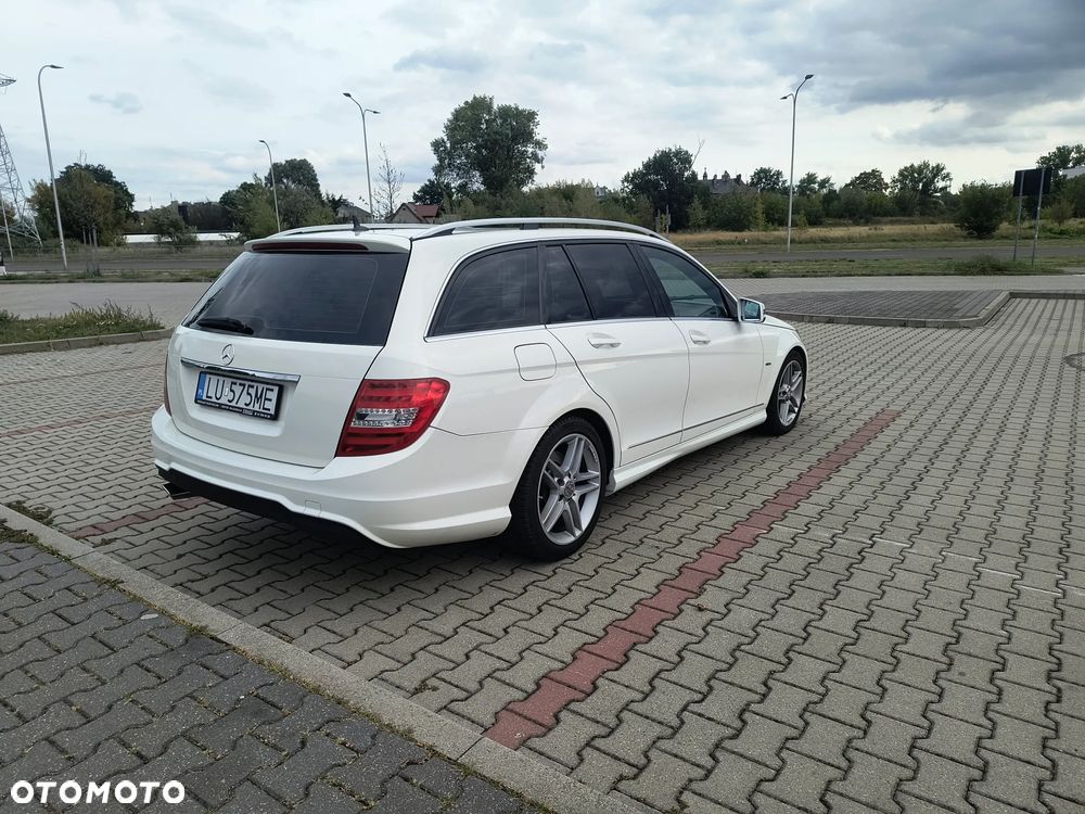 Mercedes-Benz Klasa C 250 CDI DPF 4Matic 7G-TRONIC BlueEFFICIENCY Avantgarde - 5