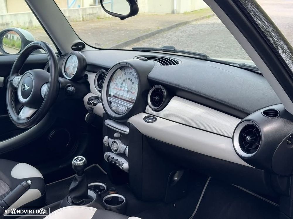 MINI 3 Portas - 23