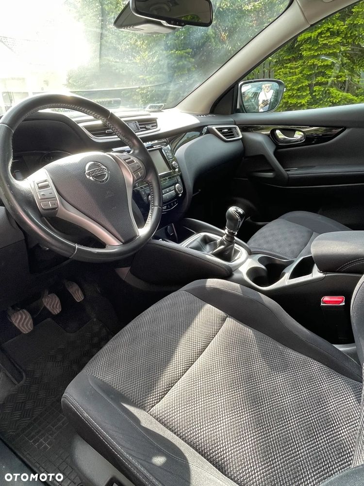 Nissan Qashqai 1.2 DIG-T N-Connecta EU6 - 4