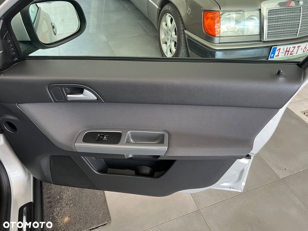 Volvo V50 1.6D DRIVe Kinetic Start-Stop - 31