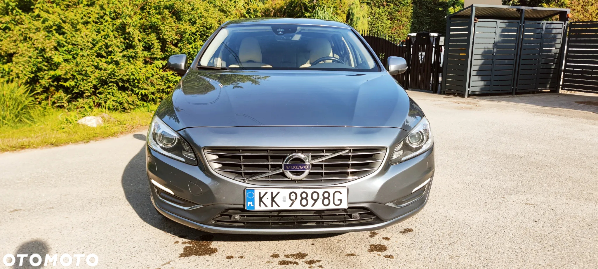 Volvo V60 D6 AWD Plug-in Hybrid Summum - 4