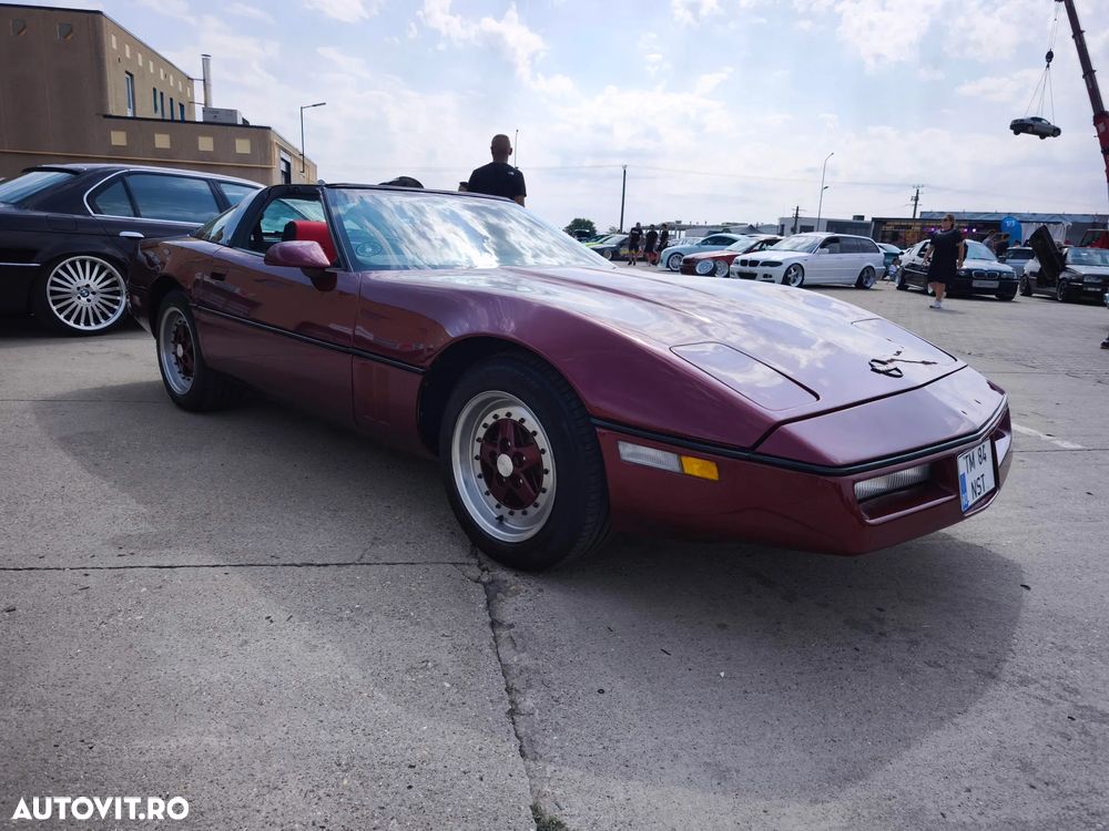 Chevrolet Corvette - 19