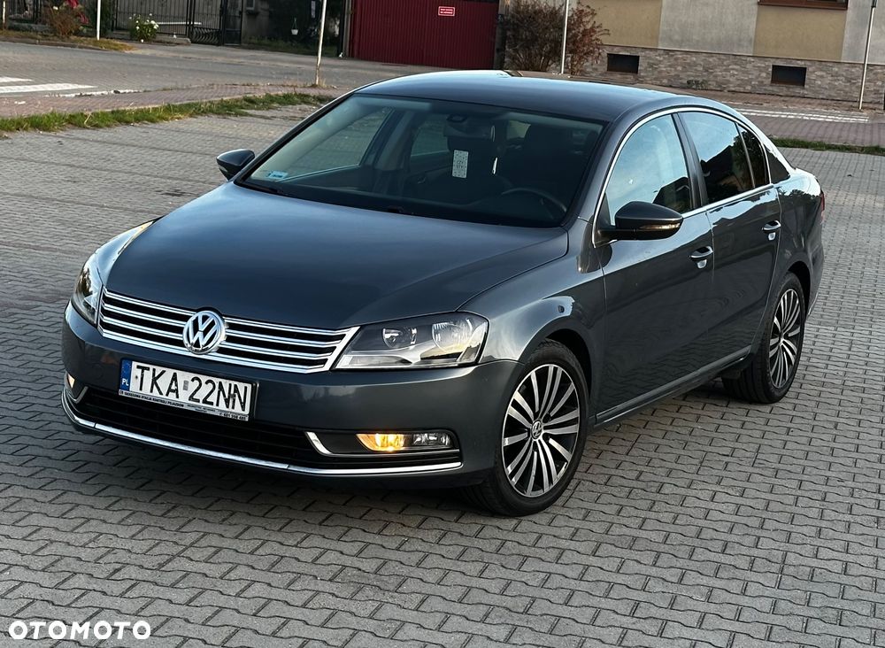 Volkswagen Passat - 9