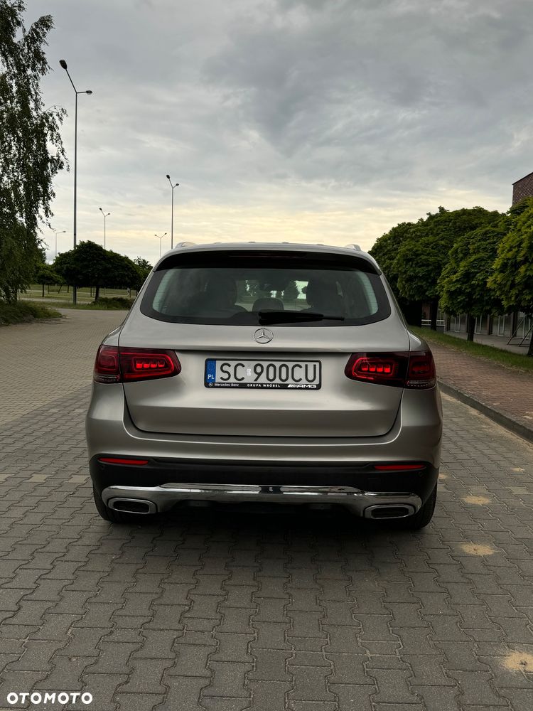 Mercedes-Benz GLC 220 d 4Matic 9G-TRONIC - 4