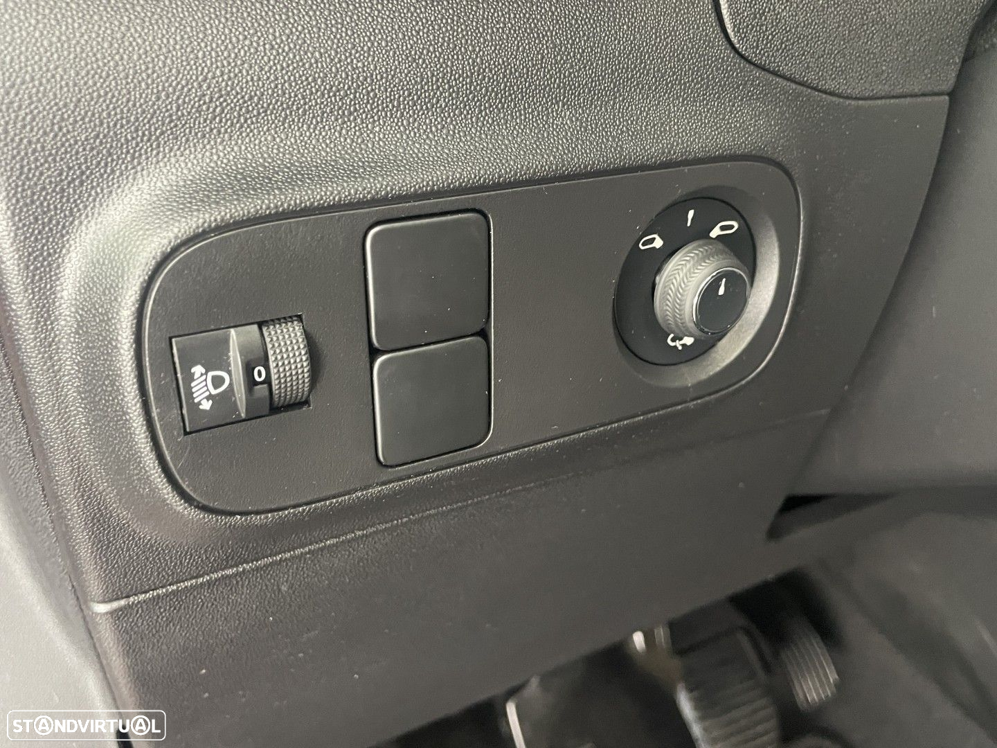 Citroën C3 1.2 PureTech Shine - 26