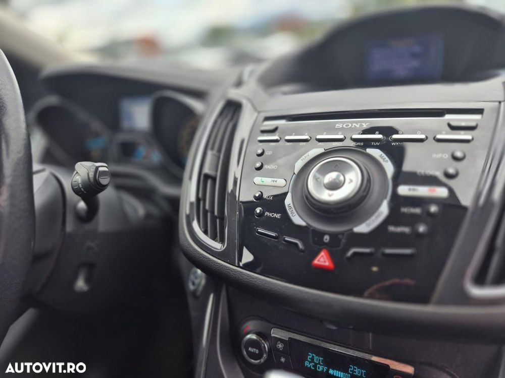 Ford Kuga - 15