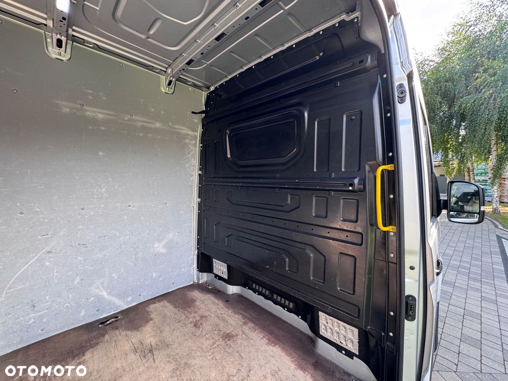 Volkswagen Crafter - 24