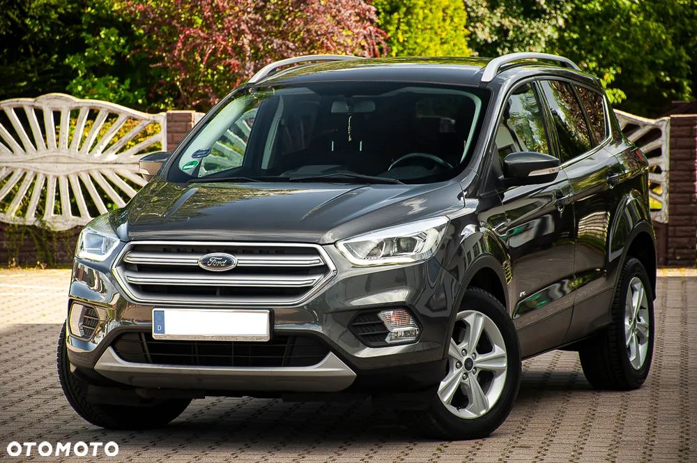 Ford Kuga 1.5 EcoBoost 4WD Titanium - 3