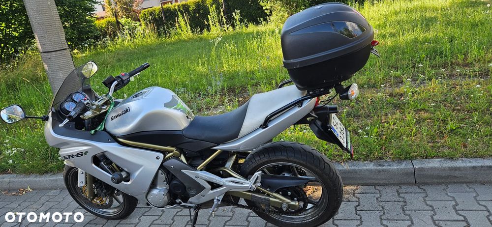 Kawasaki ER - 4
