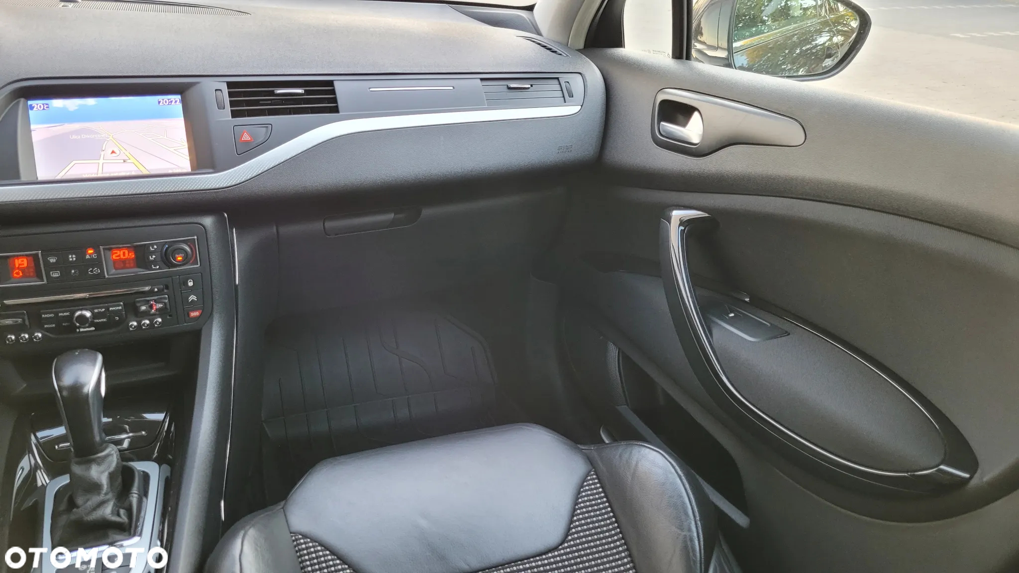Citroën C5 Tourer HDi 165 FAP Exclusive - 20