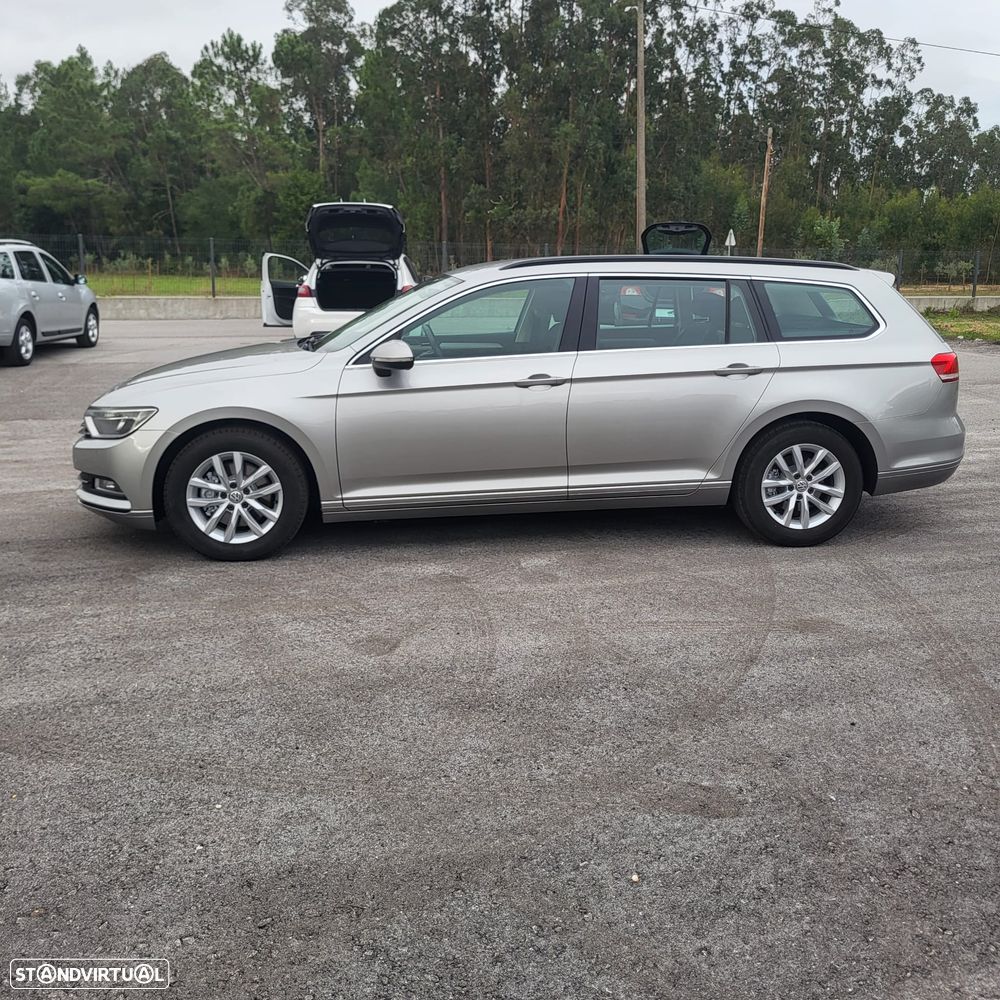 VW Passat Variant 1.6 TDI BlueMotion - 25