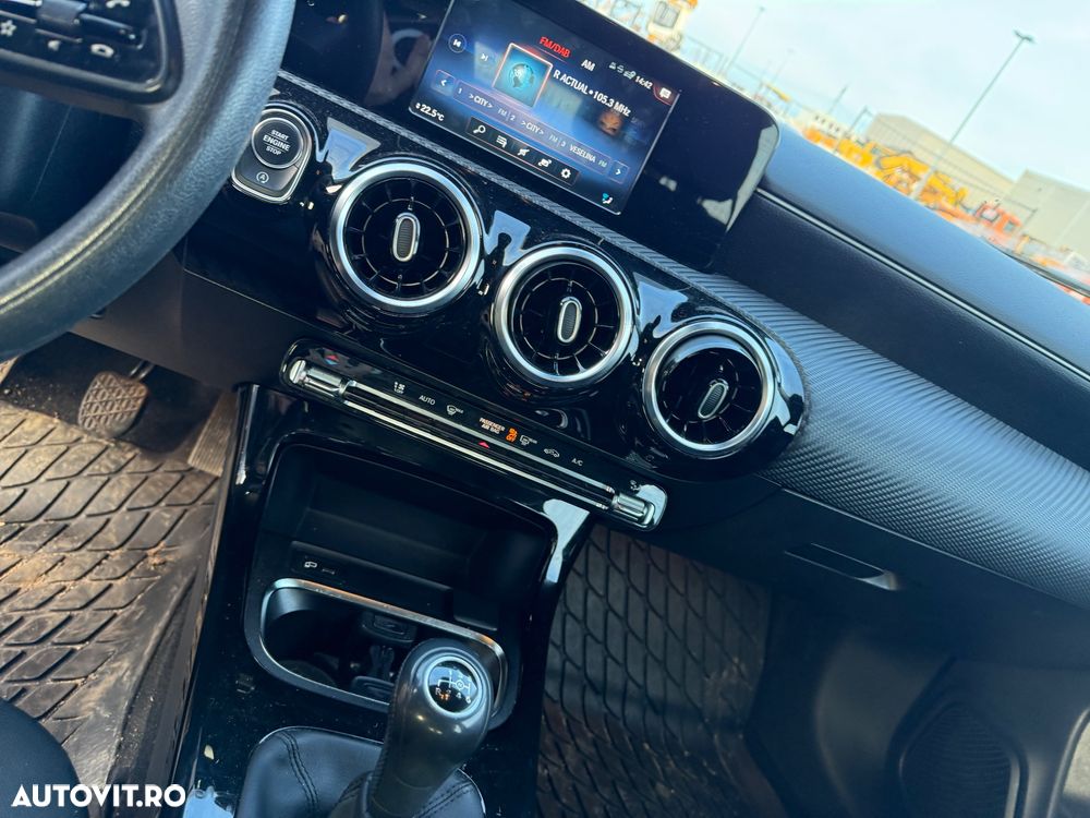 Mercedes-Benz CLA - 16