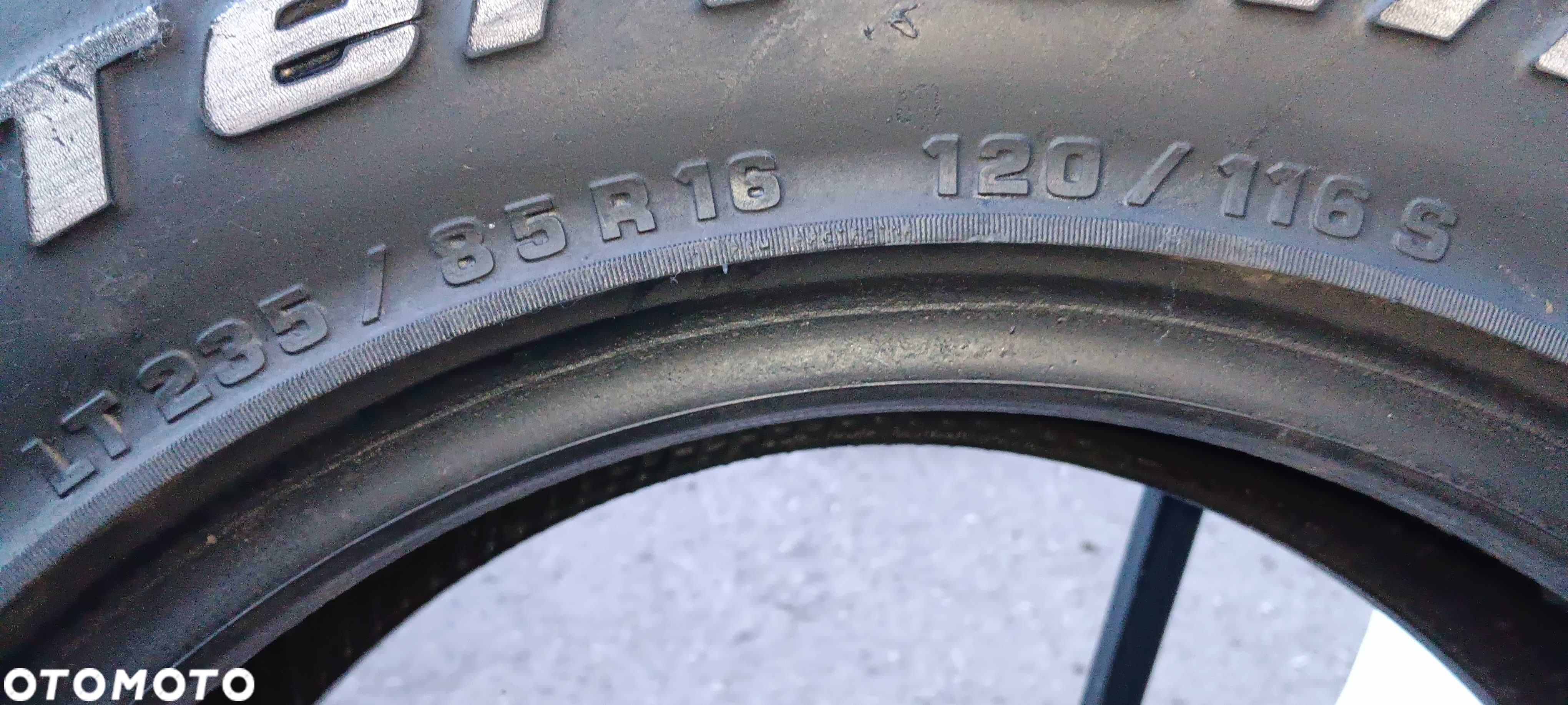 P512390M Para 235/85R16 BF-GoodRich All- Terrain T/a dot.2610 - 6