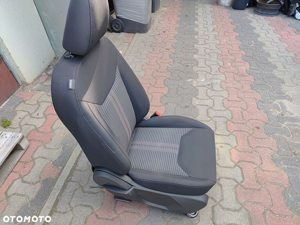 FORD KA PLUS FOTEL PRAWY PASAŻERA GRZANY 17- - 6