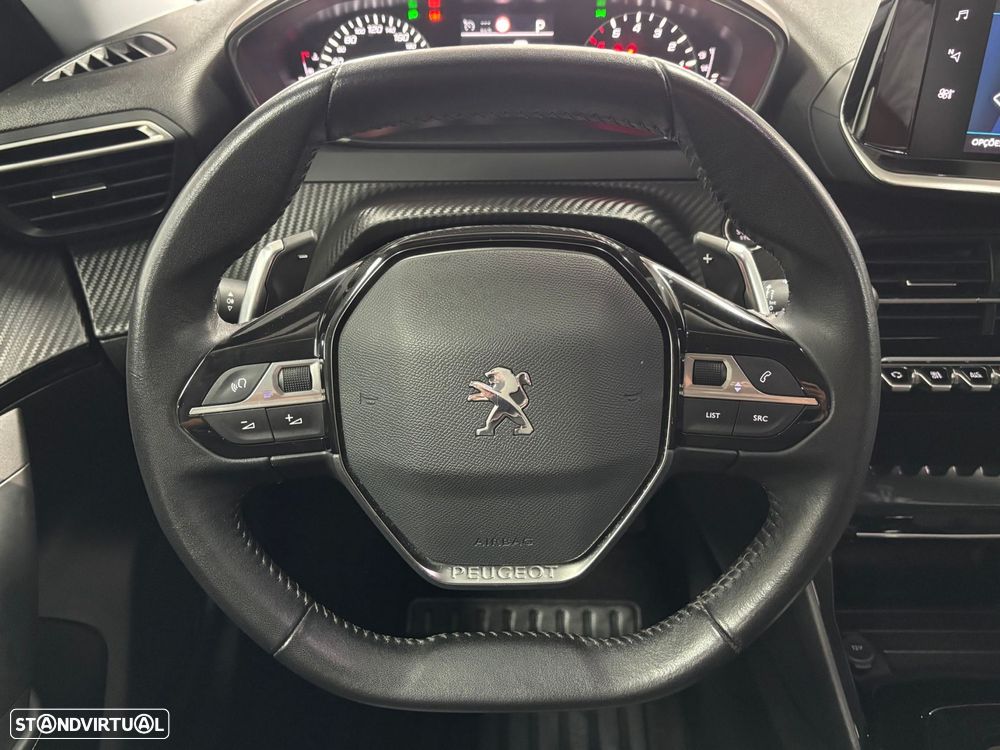 Peugeot 2008 1.2 PureTech Allure EAT8 - 11