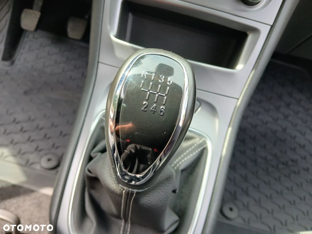 Opel Astra V 1.5 CDTI Edition S&S - 25