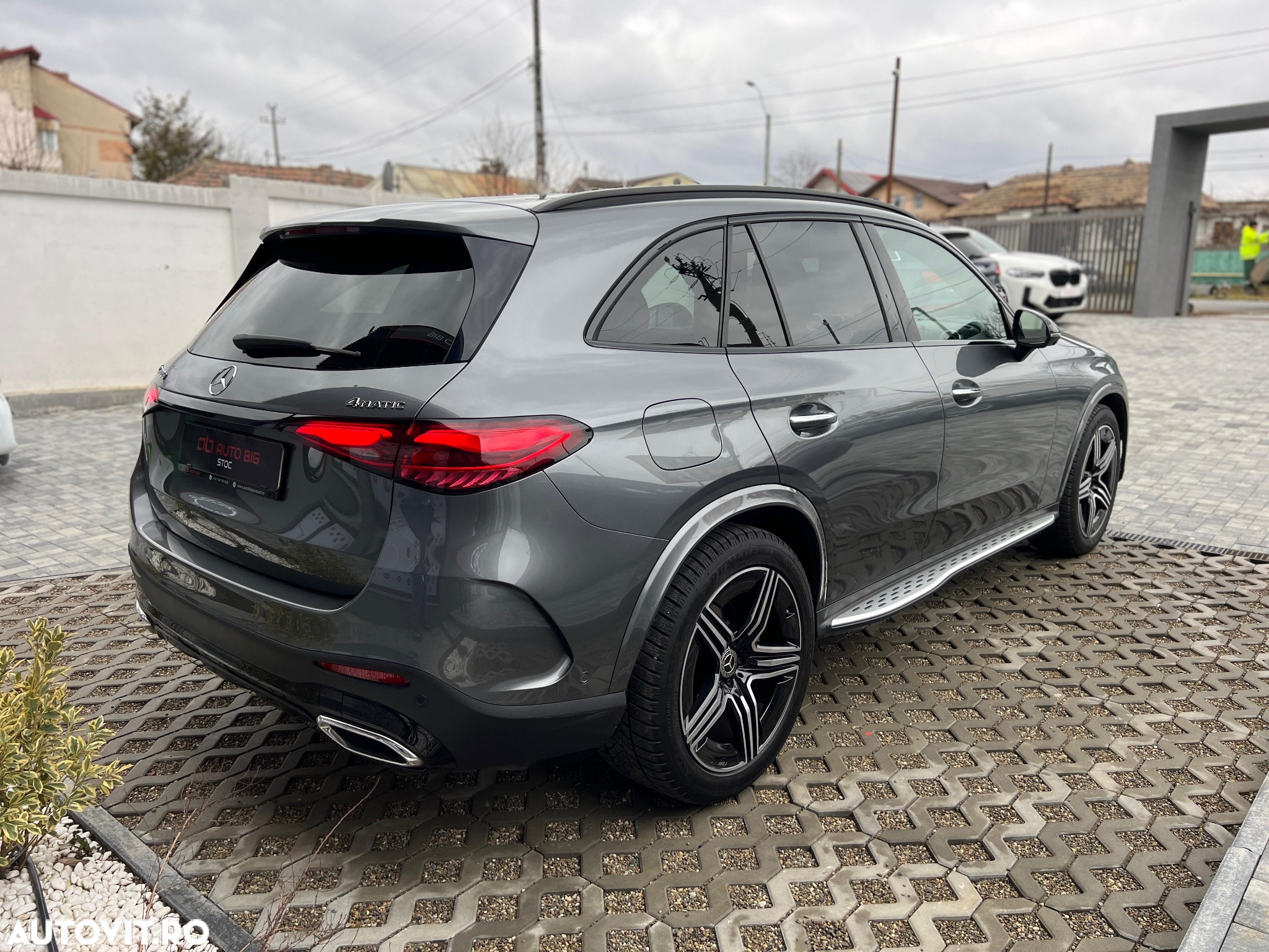 Mercedes-Benz GLC 300 d 4MATIC MHEV - 11