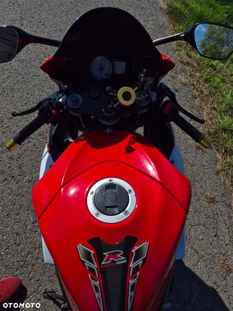 Suzuki GSX-R - 8