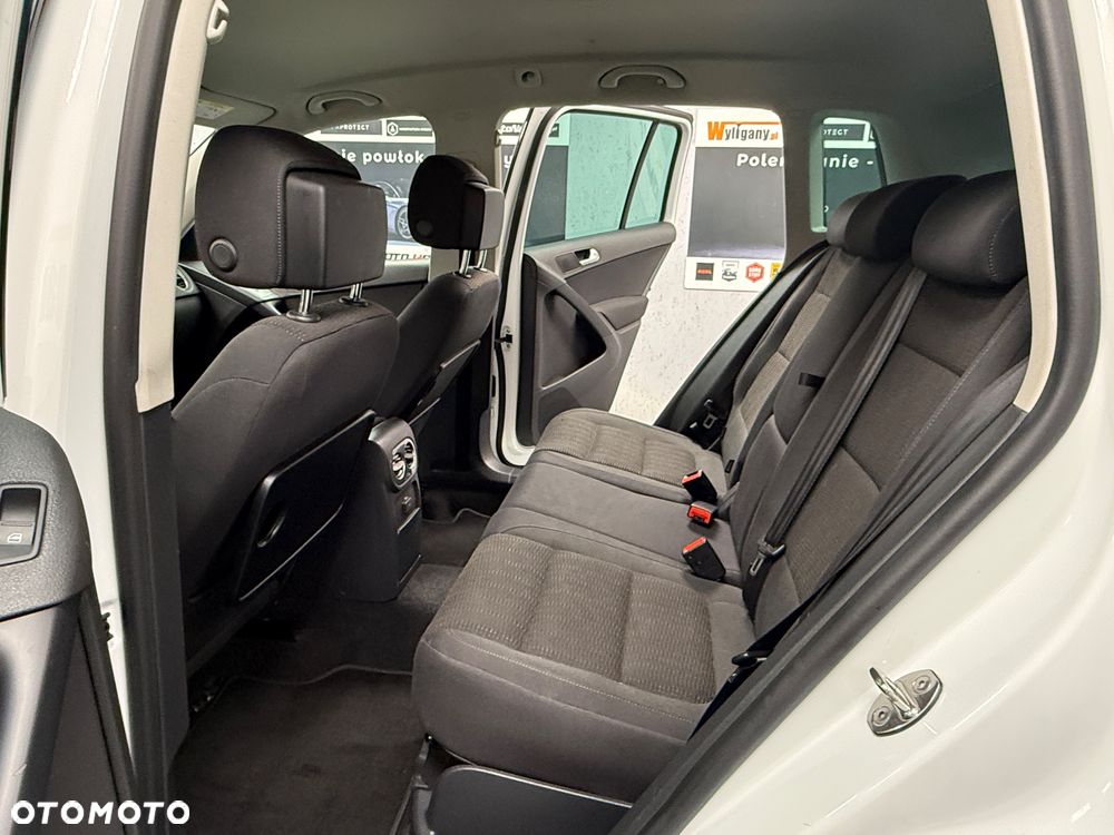 Volkswagen Tiguan - 10