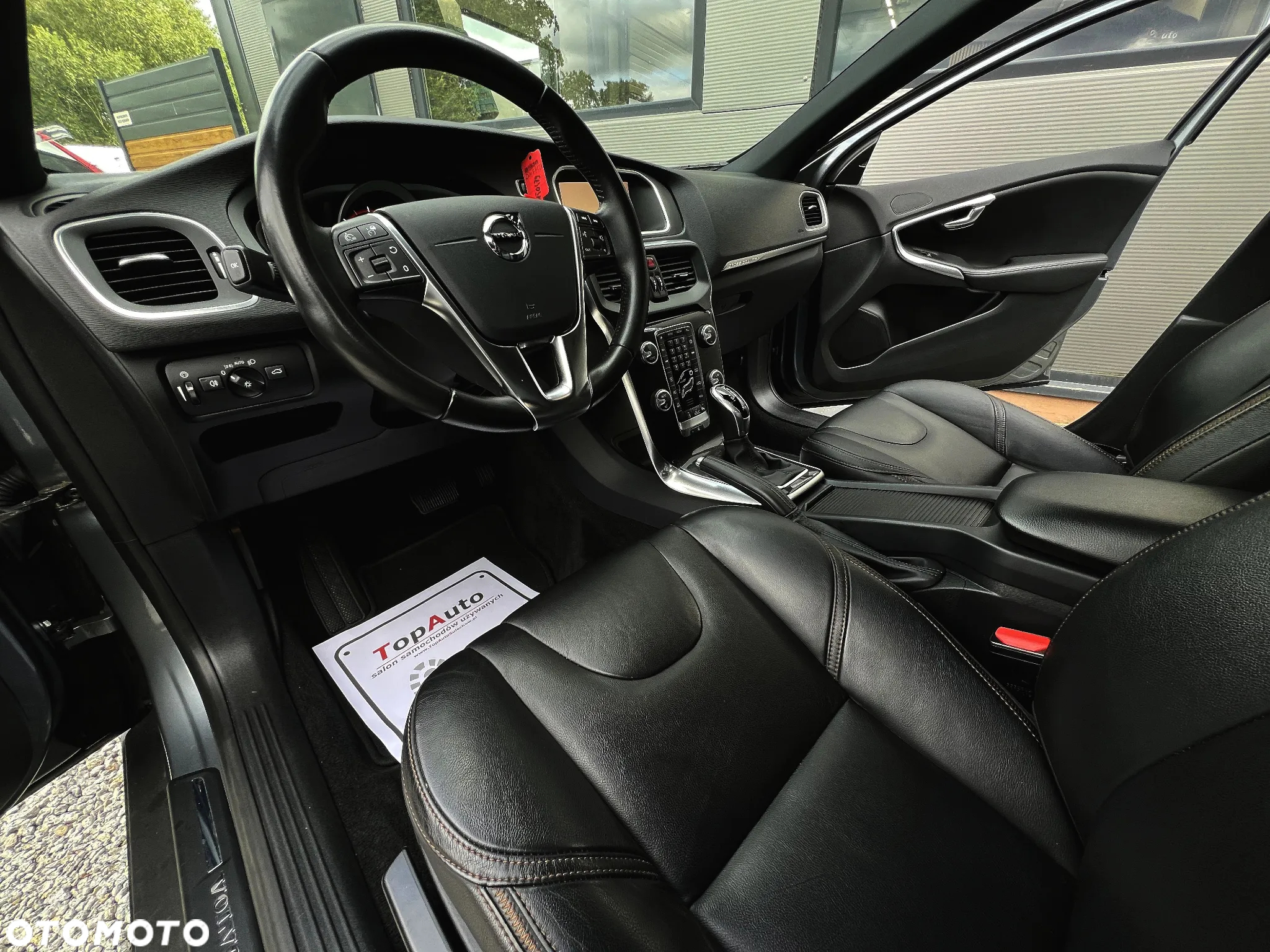 Volvo V40 Cross Country D4 Geartronic Momentum - 19