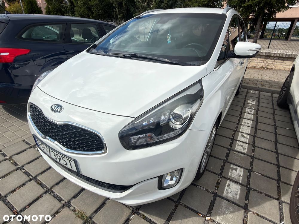 Kia Carens 1.7 CRDi M - 2