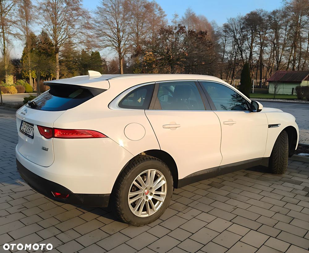Jaguar F-Pace 2.0 i4D AWD Prestige - 4