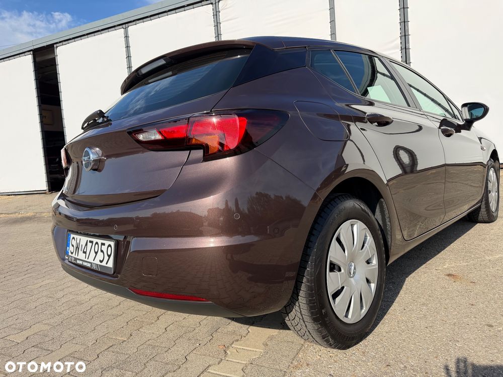 Opel Astra 1.4 Essentia - 10