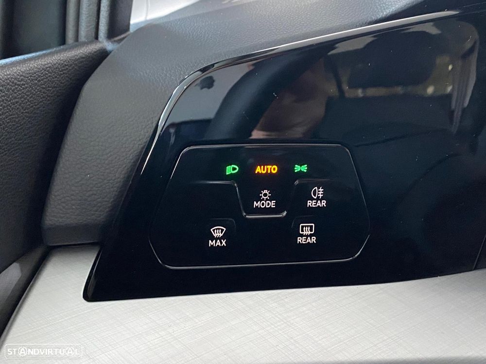 VW Golf 1.5 eTSI Urban DSG - 24